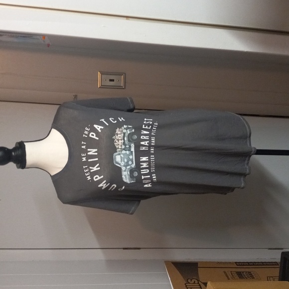Maurices Tops - Pumpkin patch tee shirt 🎃